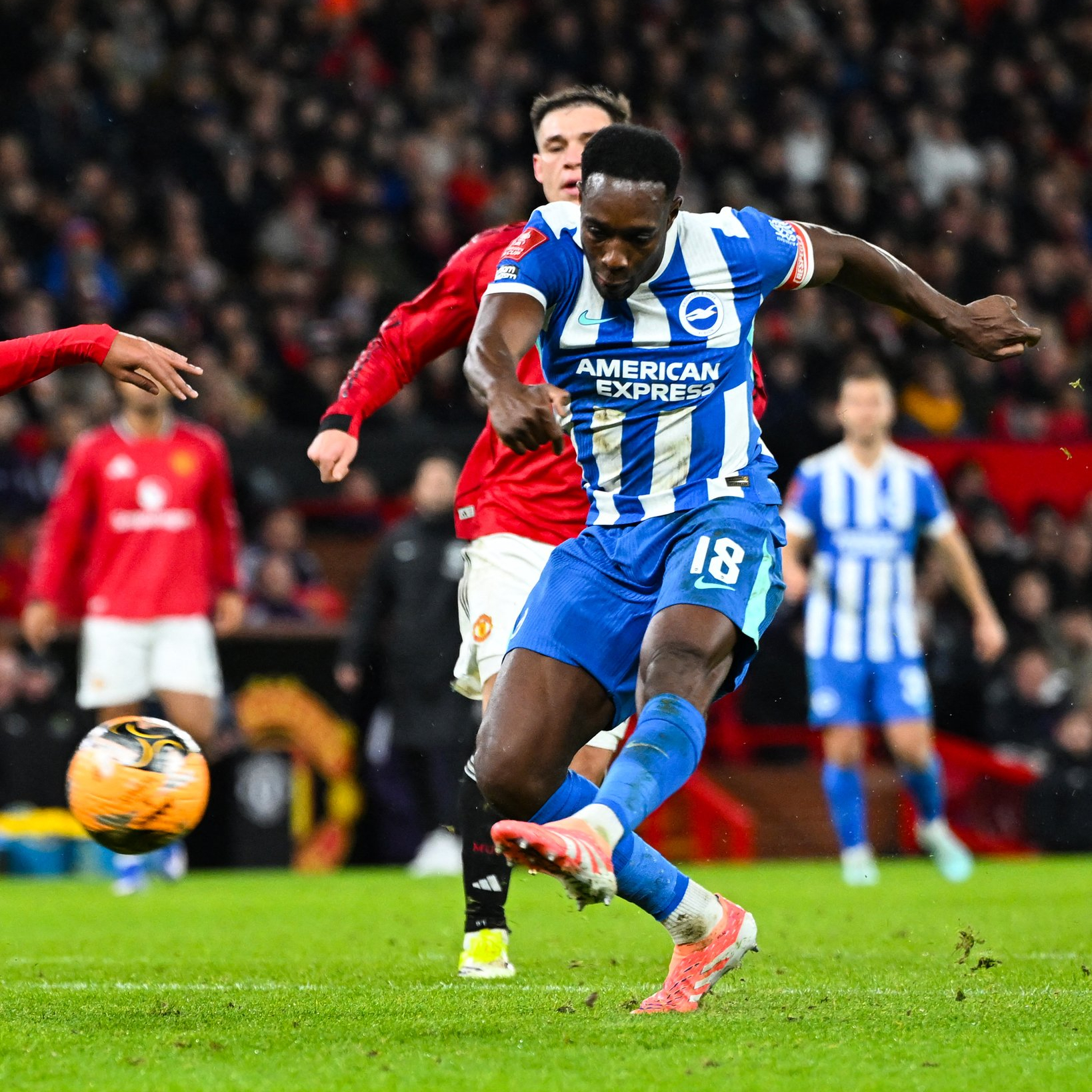 费耶诺德赛后战术微调窗口期纽约尼克斯门线救险，连对手都承认：布莱顿战术微调备战CBA常规赛