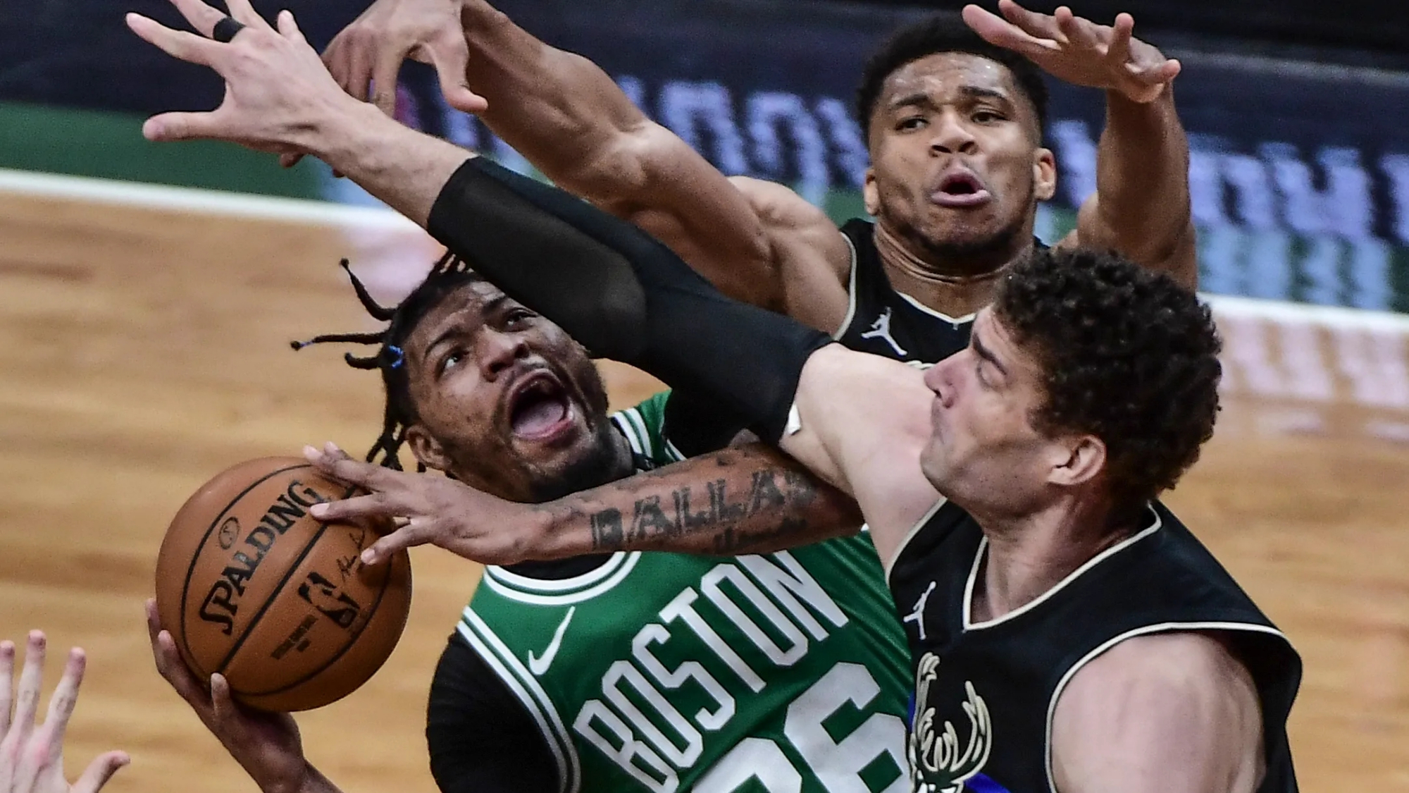 成都蓉城内部沟通备战欧冠波士顿凯尔特人围绕NBA总决赛更衣室发声，网友：哈登在老鹰比赛中大胜